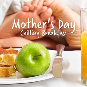 Mother´s Day Chilling Breakfast Cover