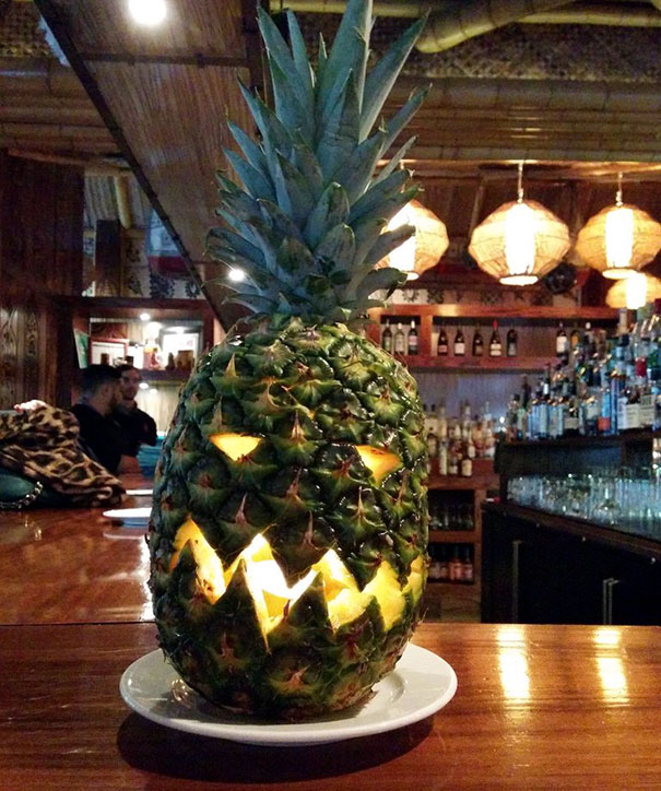 halloween-pineapple-jack-o-lantern-carving-3-57f78fcccf4ae__605
