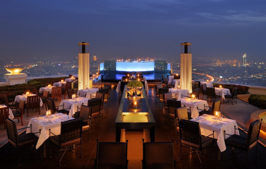 Das höchste OpenAirRestaurant der Welt Essen über den Dächern Bangkok